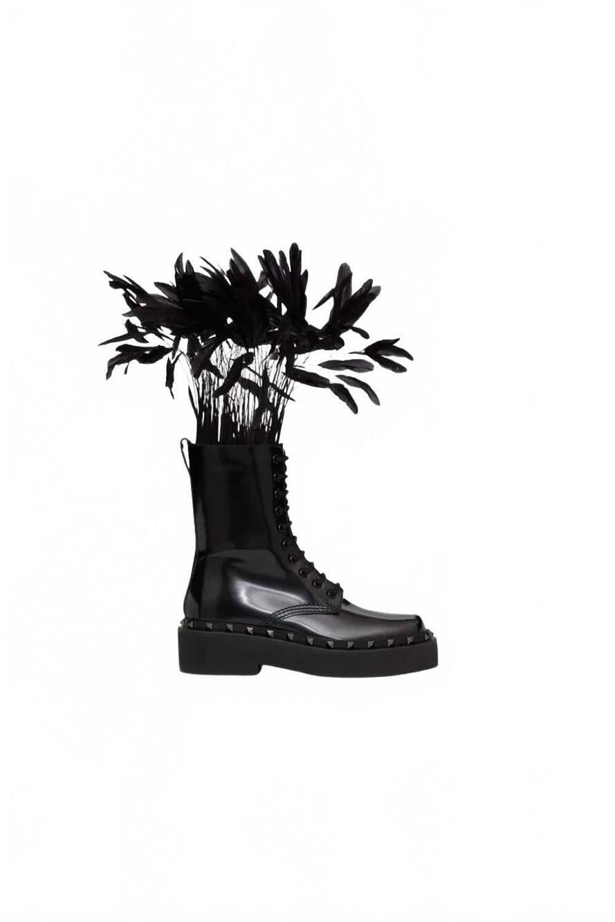 NEW VALENTINO GARAVANI women's rock stud combat boots in black
